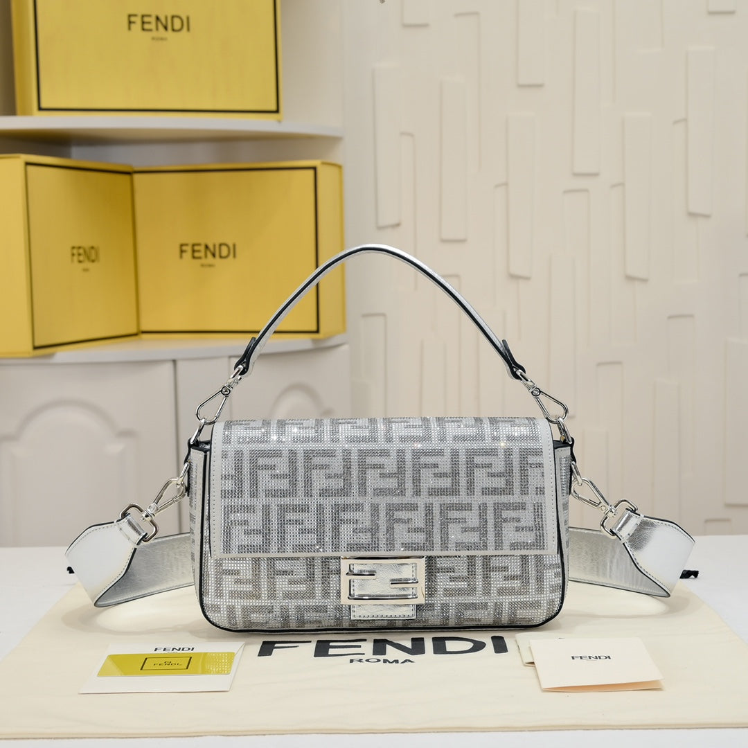 Bolso Fendi Baguette Cristales FF | Lujo Brillante y Sofisticado en Panamá