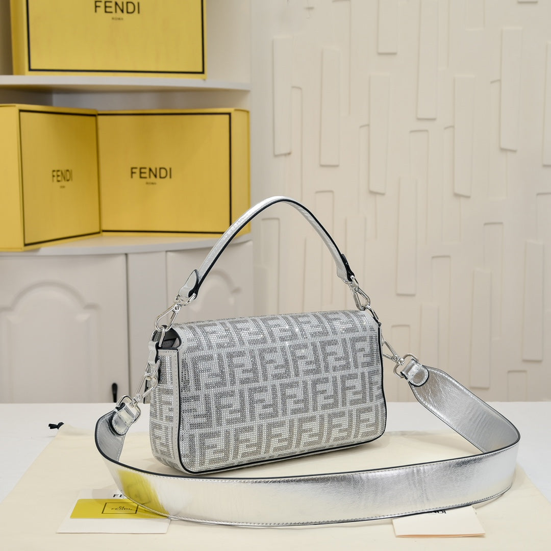 Bolso Fendi Baguette Cristales FF | Lujo Brillante y Sofisticado en Panamá