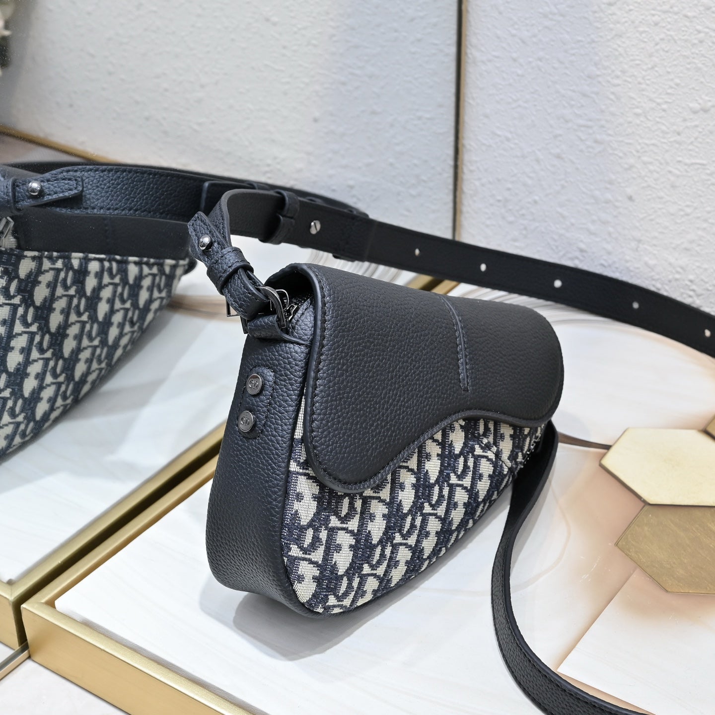 Bolso Dior Saddle Negro | Cartera de Lujo Moderna en Panamá