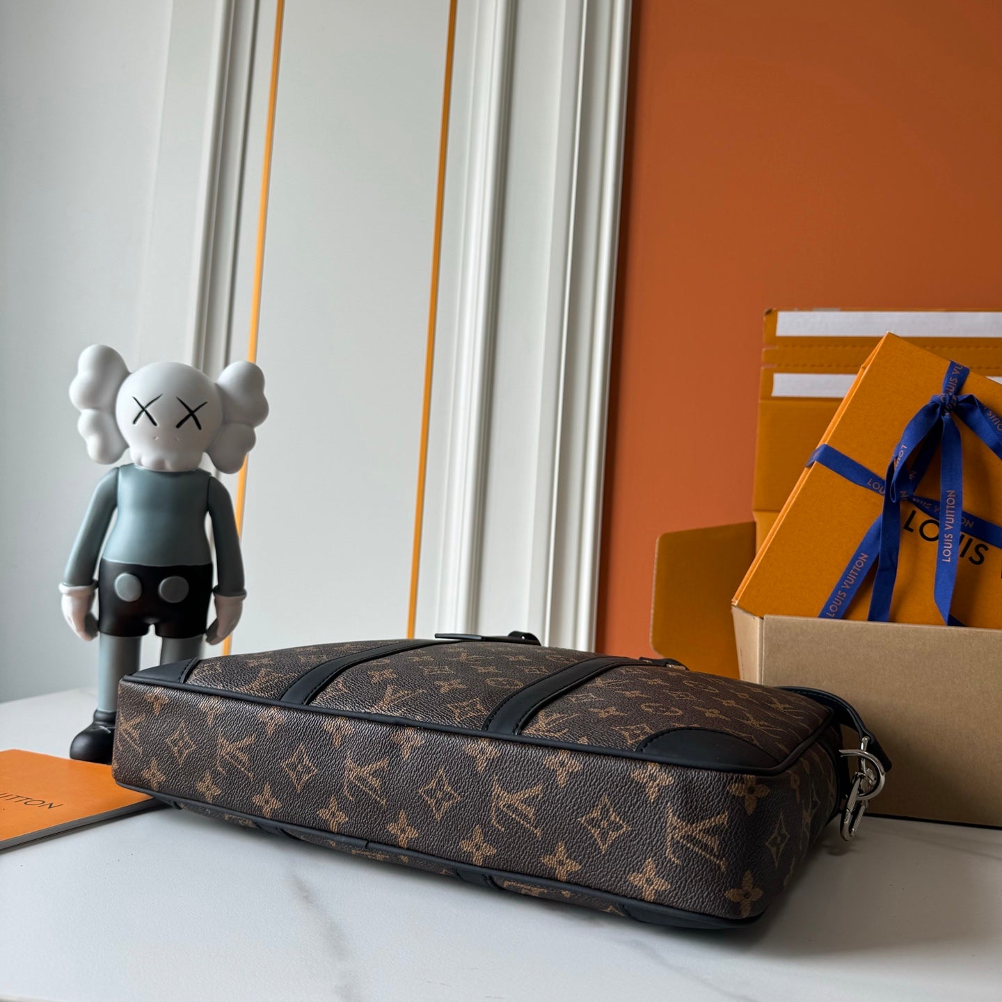 Maletín Louis Vuitton Voyage | Portafolio de Lujo para Laptop en Panamá