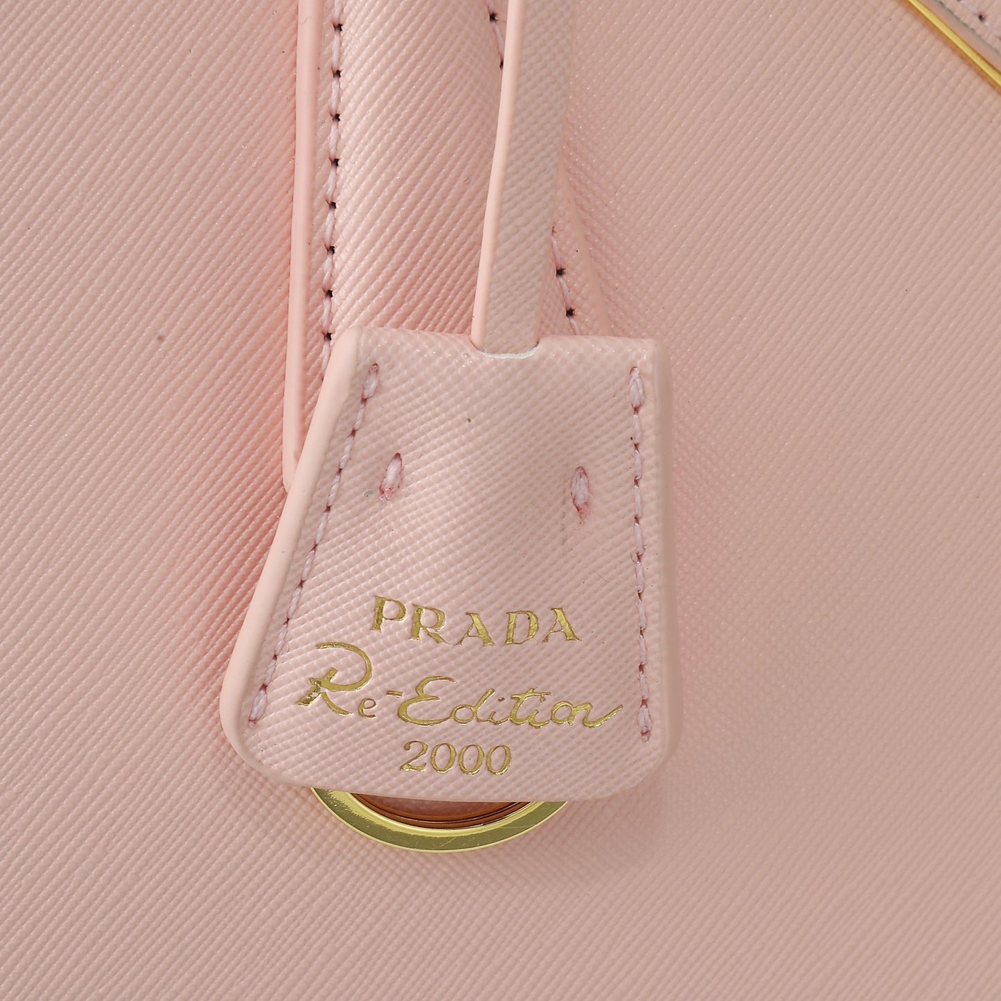 Bolso Prada Galleria de Cuero Saffiano | Icono de Elegancia en Panamá