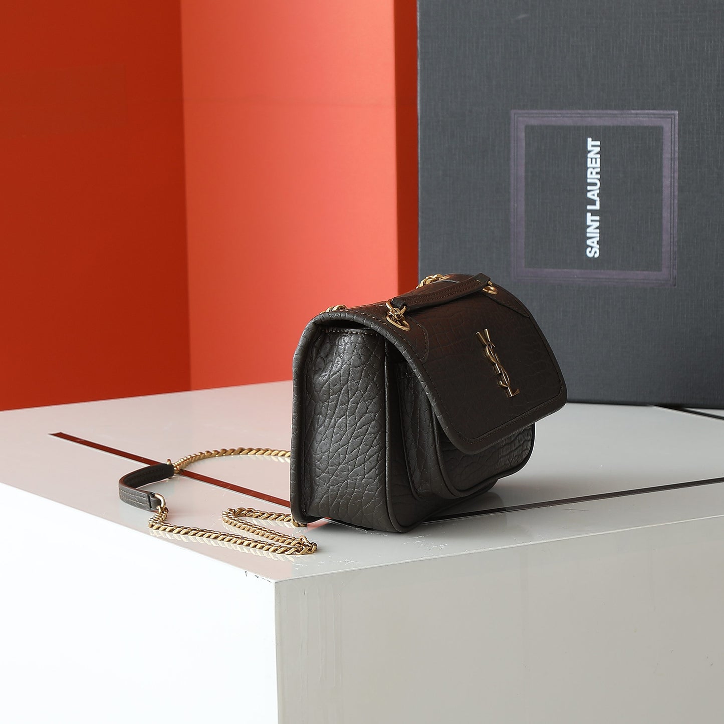 YSL | Bolso Niki Estilo Mini | Lujo Vintage y Versatilidad en Panamá