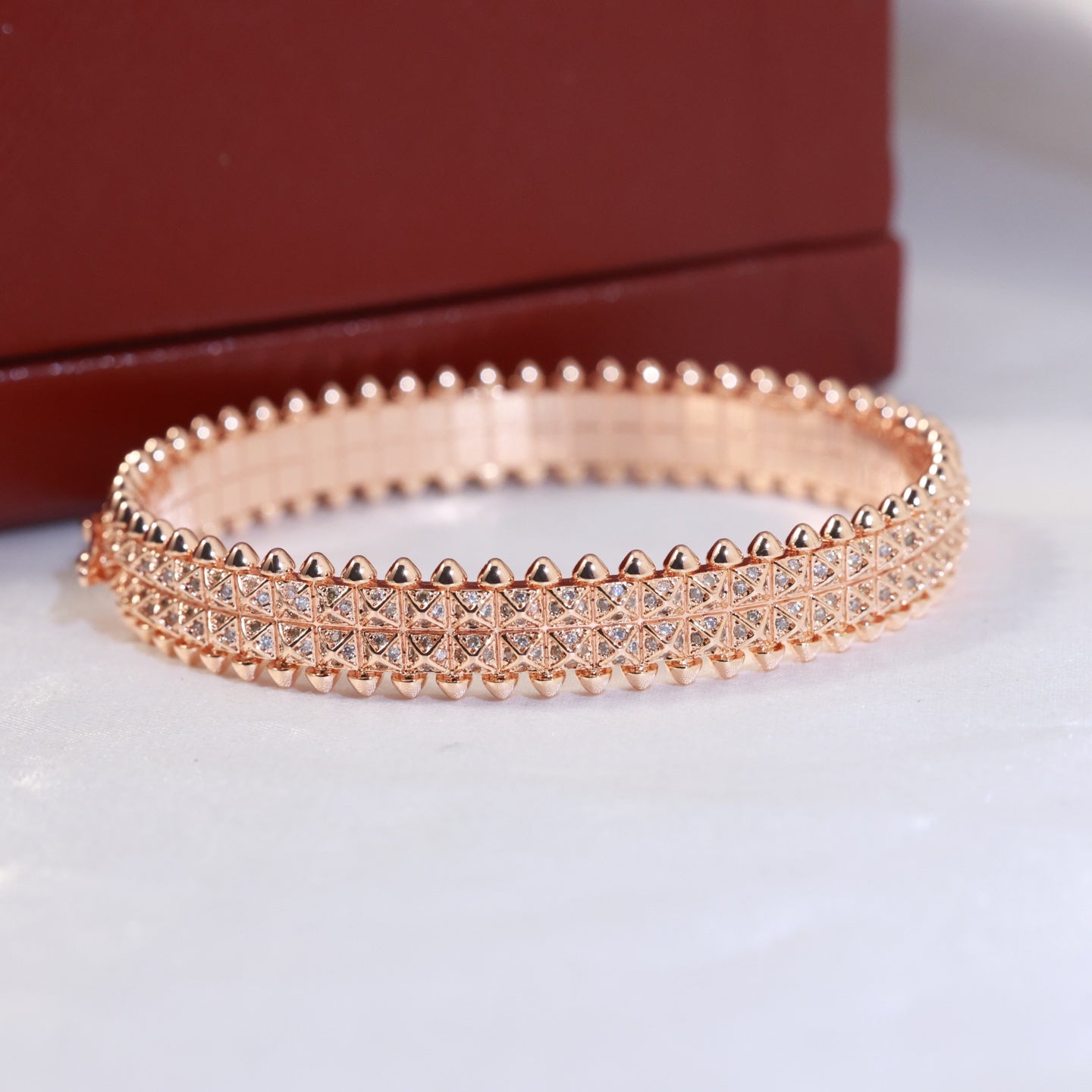 Brazalete Clash de Cartier | Pulsera de Lujo Alta Gama en Panamá