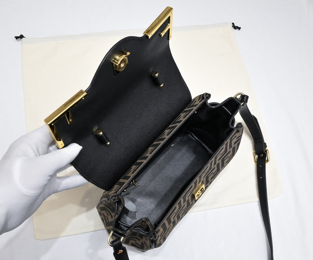 Bolso Fendi Fendace Medusa | Edición Especial de Lujo en Panamá