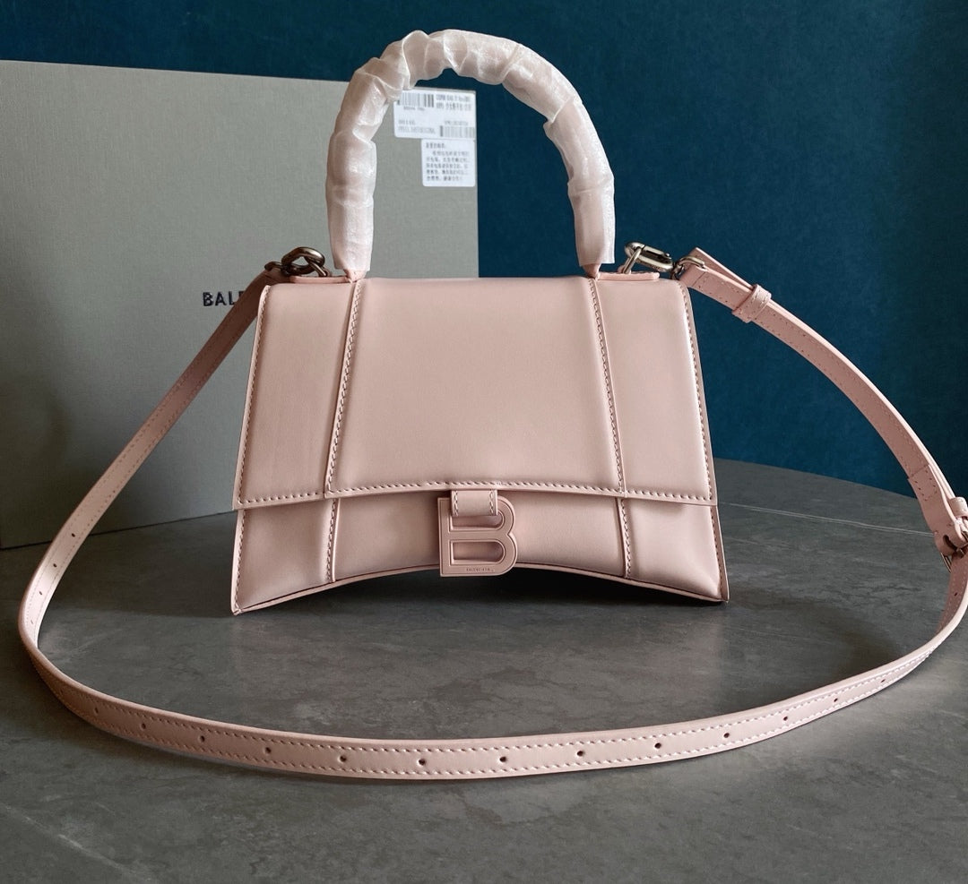 Balenciaga Hourglass Mini Rosa Pastel – Dulzura, Diseño y Distinción