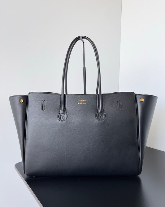 Balenciaga Neo Classic Tote Bag Negra – Elegancia Estructurada para Todos los Días
