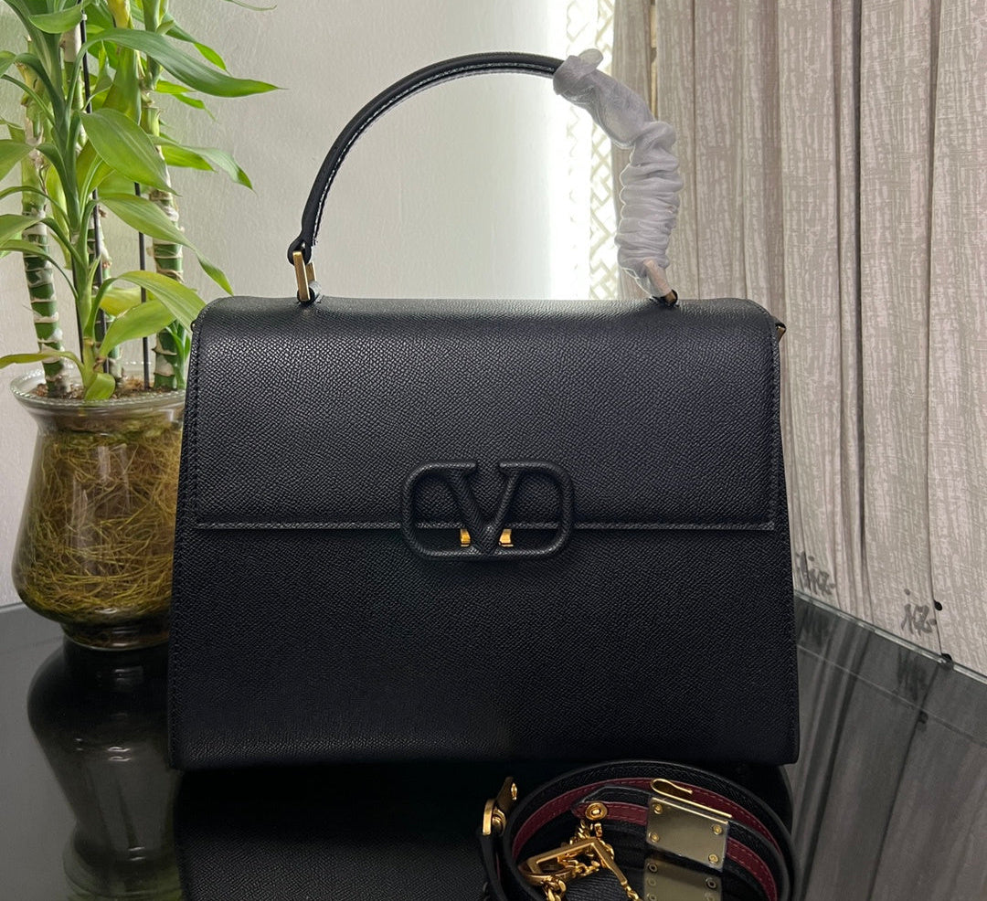 Bolso Valentino Garavani VSLING – Cuero de Becerro Graneado
