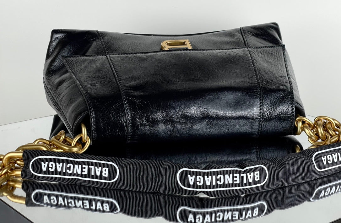 Balenciaga Crush Chain Bag Negra – Poder Urbano y Lujo Contemporáneo