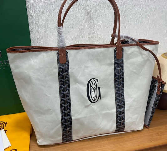 Goyard Saint Louis Tote Bag Blanca con Monograma – Espacio, Estilo y Exclusividad