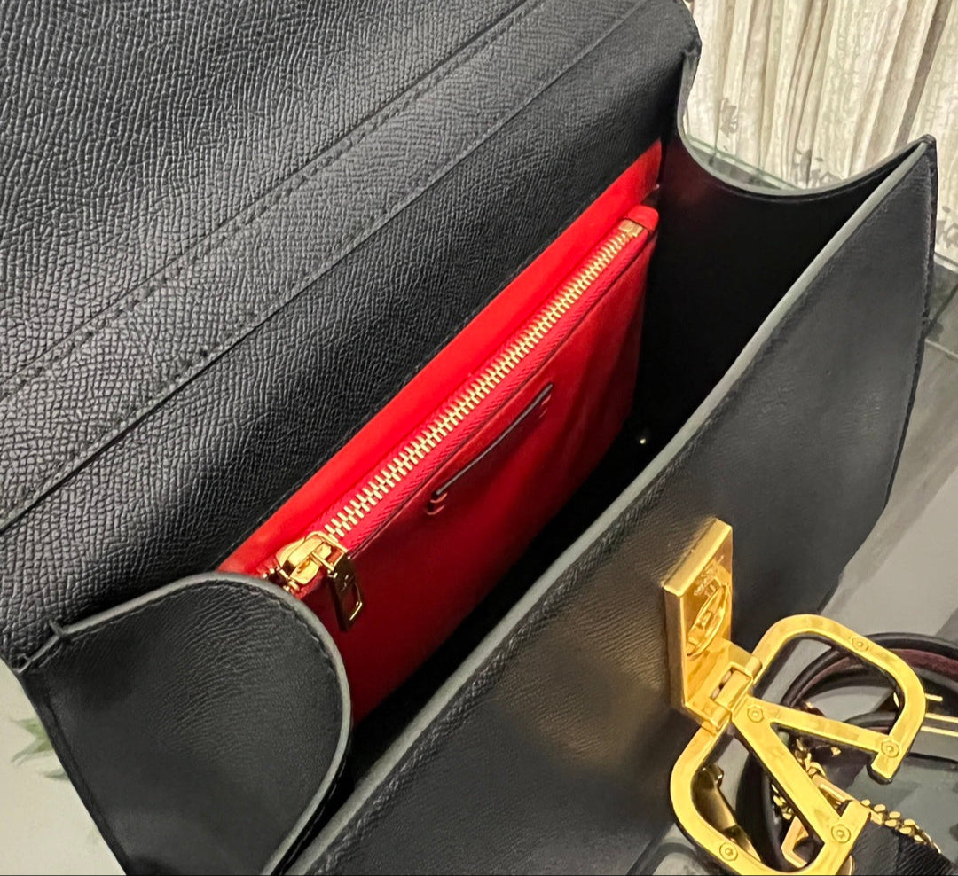 Bolso Valentino Garavani VSLING – Cuero de Becerro Graneado