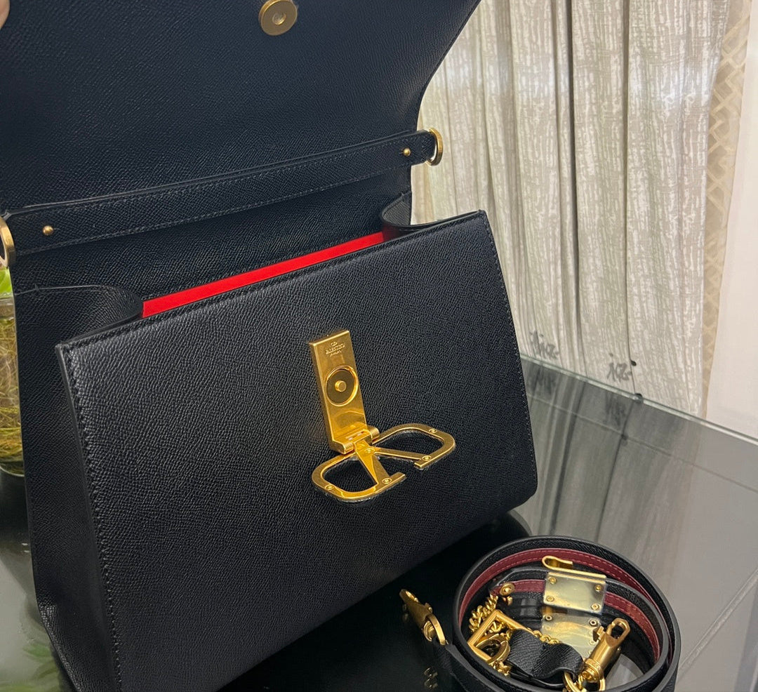 Bolso Valentino Garavani VSLING – Cuero de Becerro Graneado