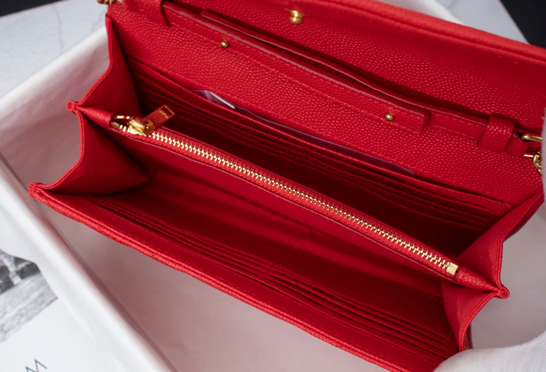 YSL Flap Wallet en Color Rojo | Elegancia y Confianza