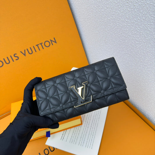 Louis Vuitton Compact Curieuse Wallet en Piel Monogram Empreinte | Elegancia y Funcionalidad