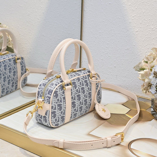 Dior D-Vibe Bowling Bag Small Color Oblique Azul Grisáceo | Deportivo y Elegante