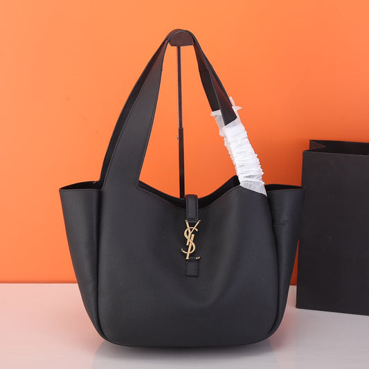 Bolso Yves Saint Laurent BEA Shopping Hobo Negro | Estilo Relajado y Lujo en Panamá