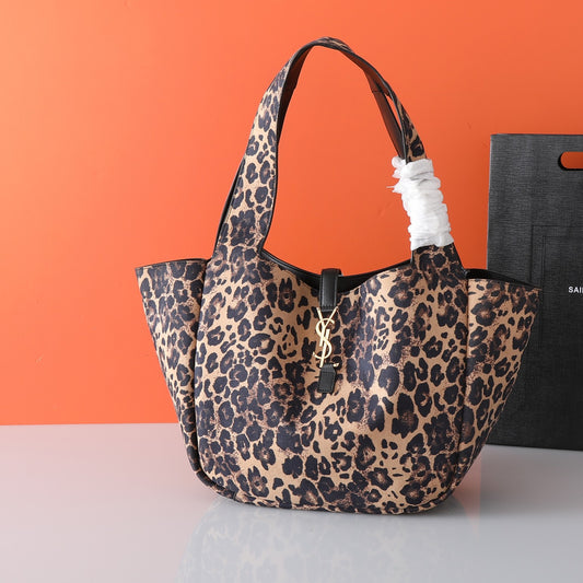 Bolso Yves Saint Laurent BEA Hobo Leopardo | Lujo Relajado en Panamá