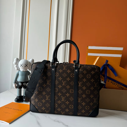 Maletín Louis Vuitton Voyage | Portafolio de Lujo para Laptop en Panamá