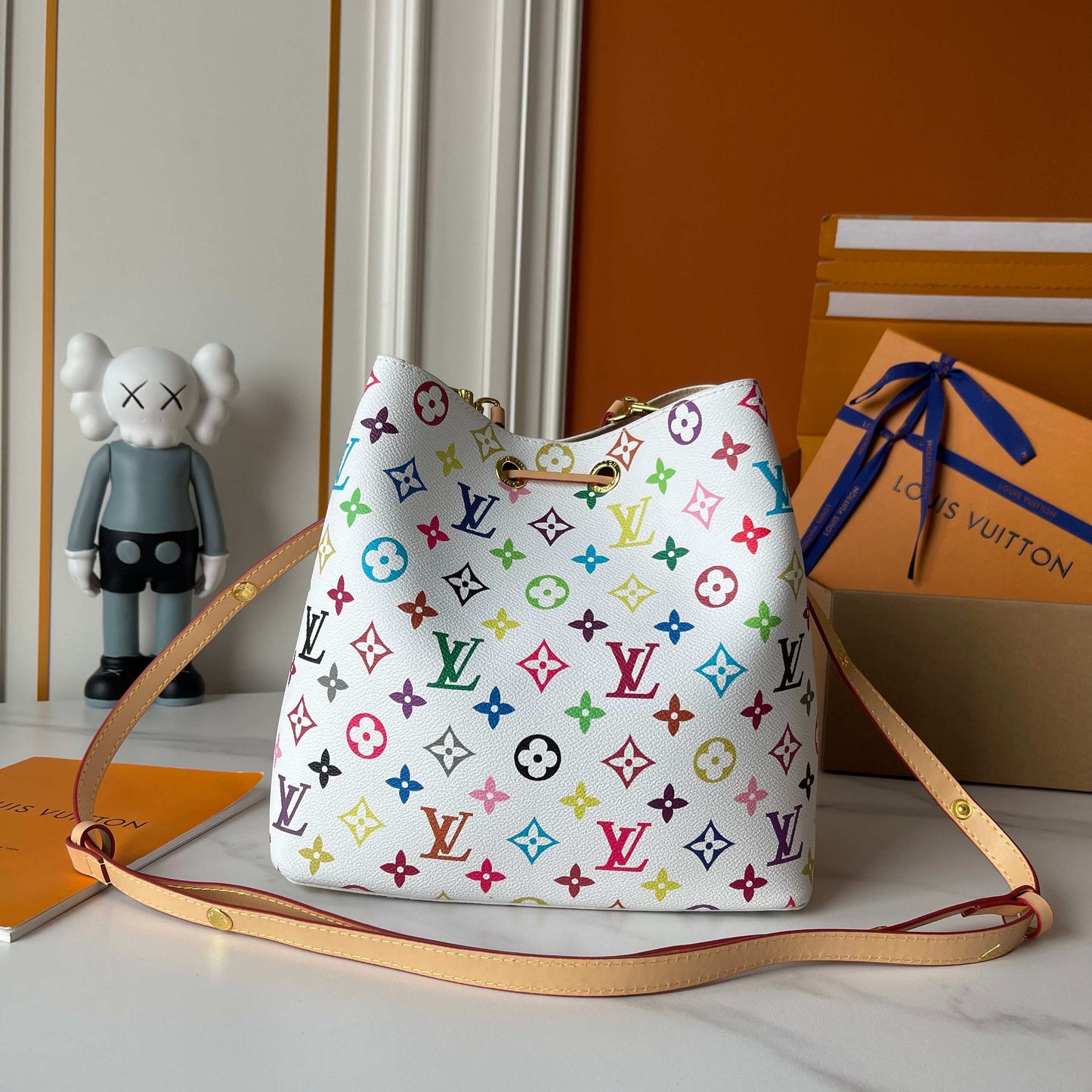 Louis Vuitton x Murakami NéoNoé | Bolso Bucket Tricolor de Lujo en Panamá