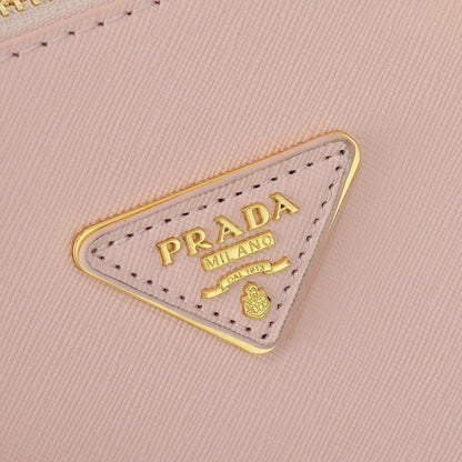 Bolso Prada Galleria de Cuero Saffiano | Icono de Elegancia en Panamá