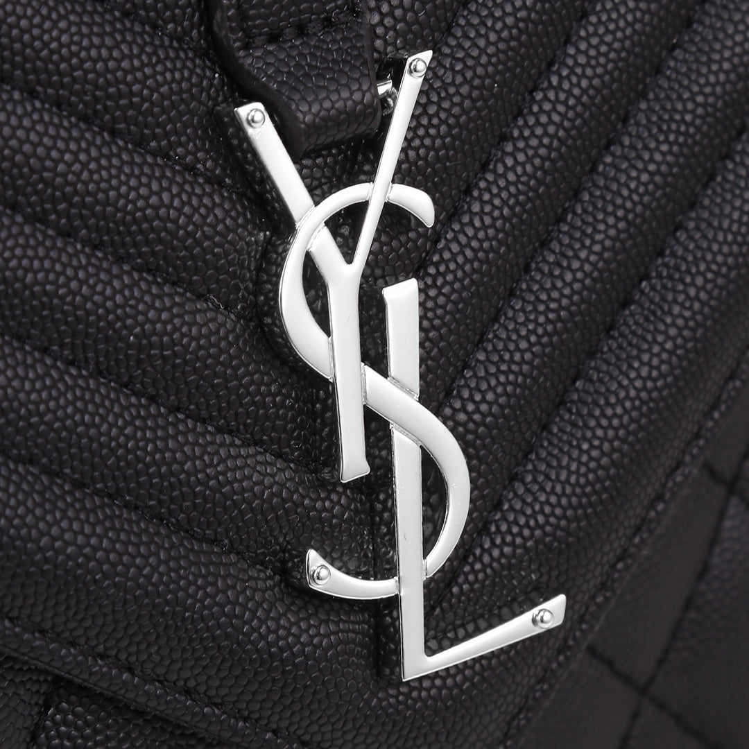 Bolso Saint Laurent YSL con Logo Doble | Lujo Atemporal en Panamá