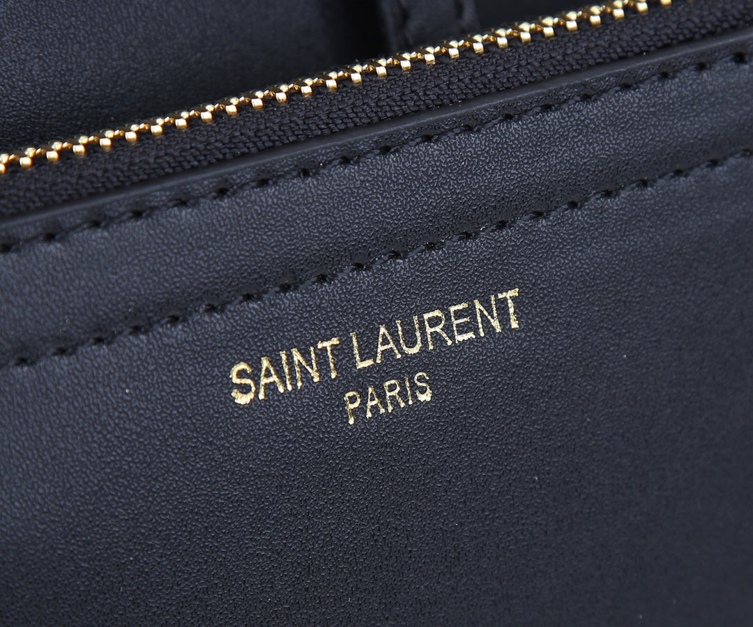 YSL | Bolso Shopper de Cuero Grano Natural | Estilo Casual Chic en Panamá