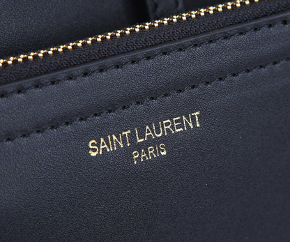 YSL | Bolso Shopper de Cuero Grano Natural | Estilo Casual Chic en Panamá