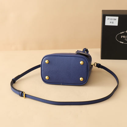 Bolso Prada Double Bucket Mini | Elegancia Moderna en Panamá
