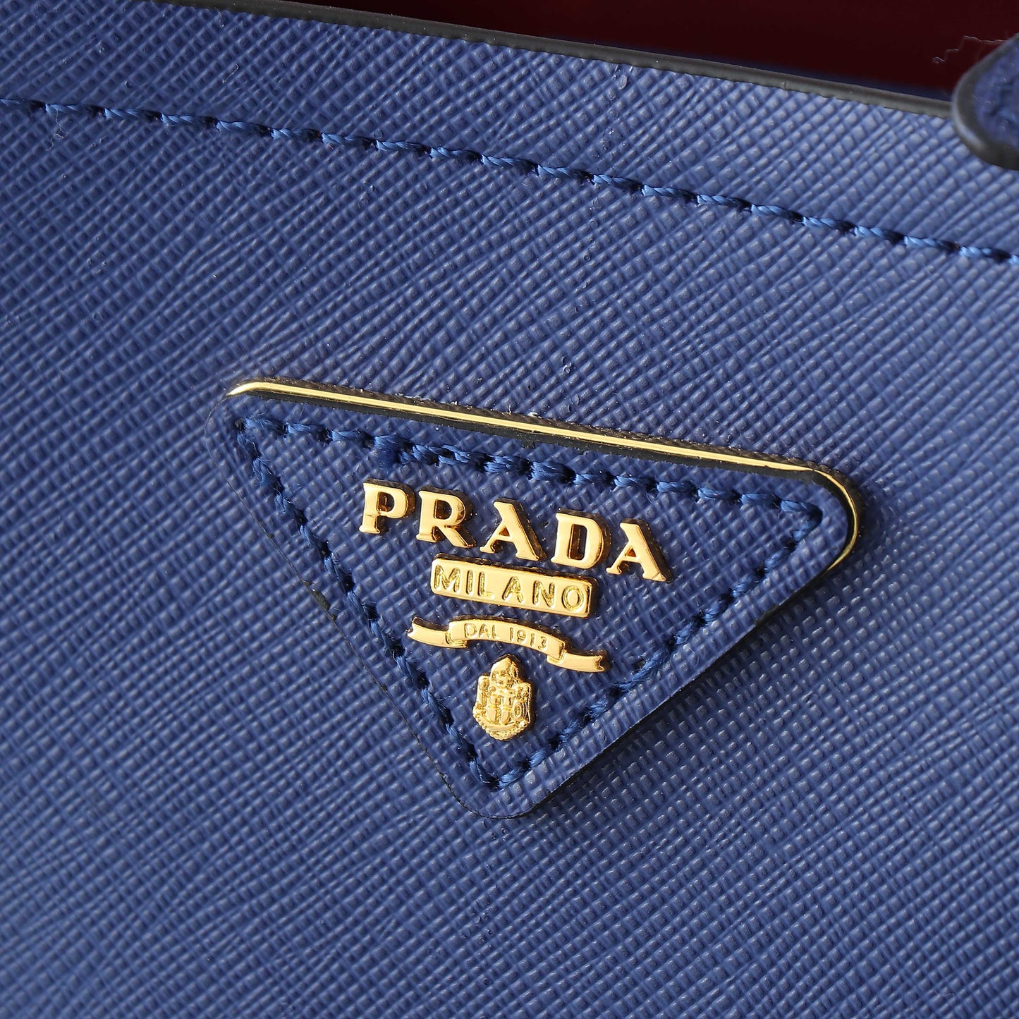 Bolso Prada Double Bucket Mini | Elegancia Moderna en Panamá