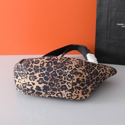 Bolso Yves Saint Laurent BEA Hobo Leopardo | Lujo Relajado en Panamá