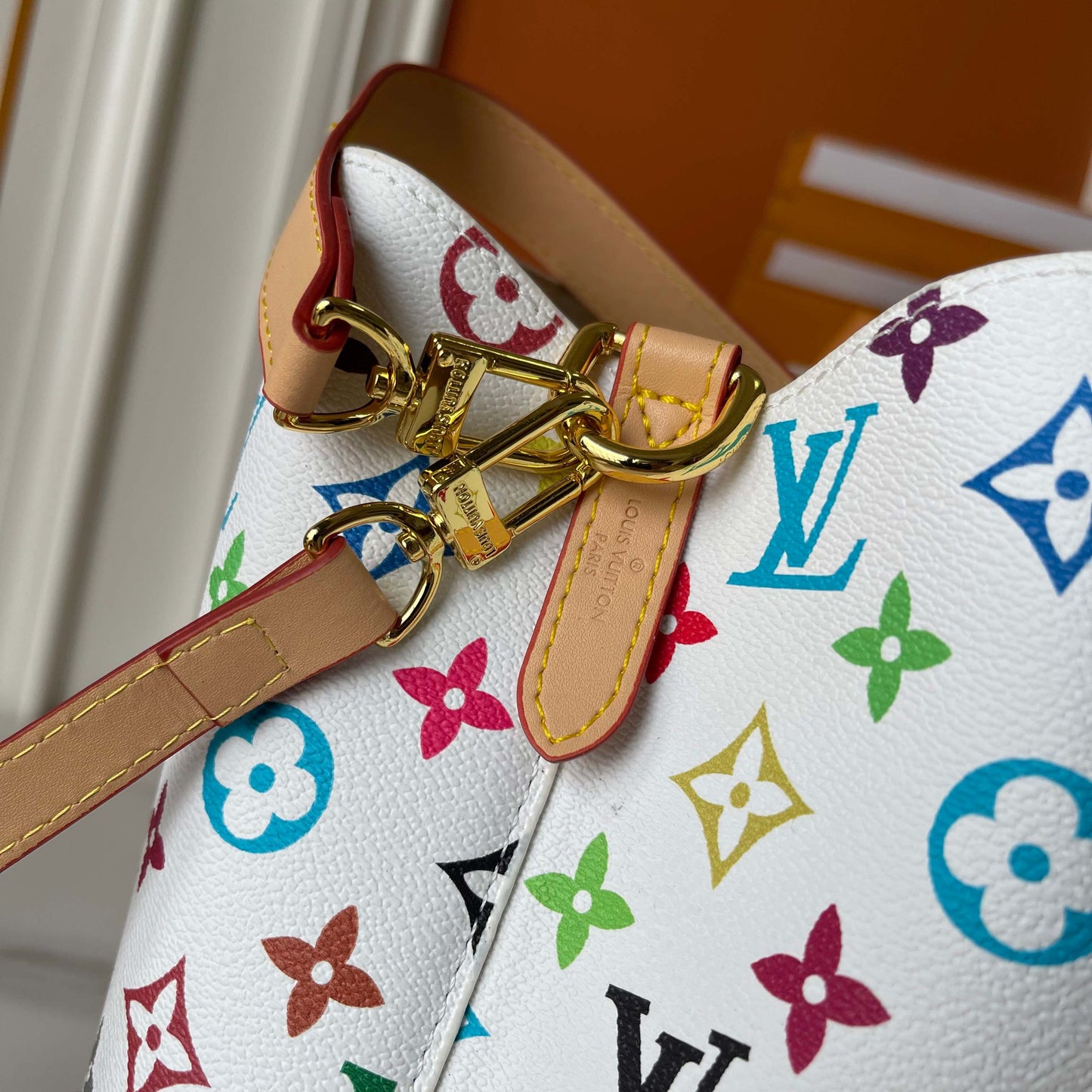 Louis Vuitton x Murakami NéoNoé | Bolso Bucket Tricolor de Lujo en Panamá