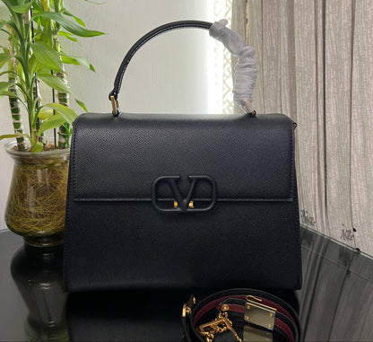 Bolso Valentino Garavani VSLING – Cuero de Becerro Graneado