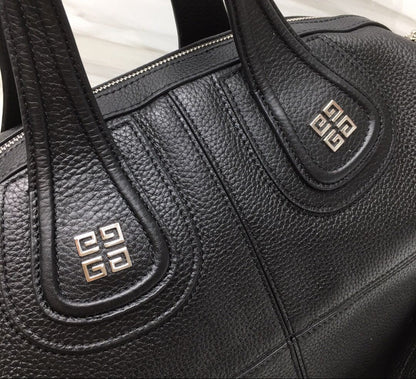 Bolso Givenchy Nightingale Medium – Cuero Sugar Negro