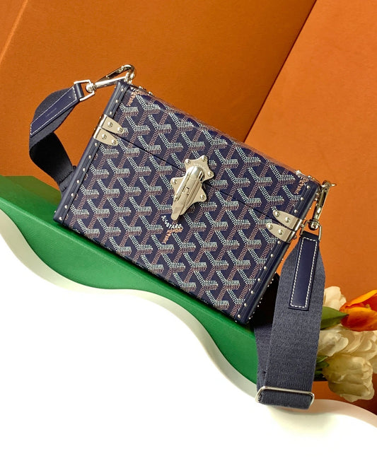Goyard Minaudière Box Bag Azul – Estilo Exclusivo en Cada Detalle.