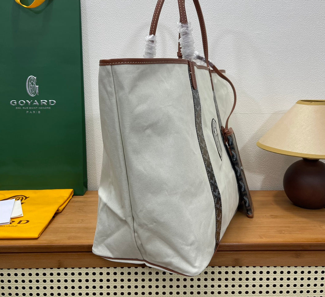 Goyard Saint Louis Tote Bag Blanca con Monograma – Espacio, Estilo y Exclusividad