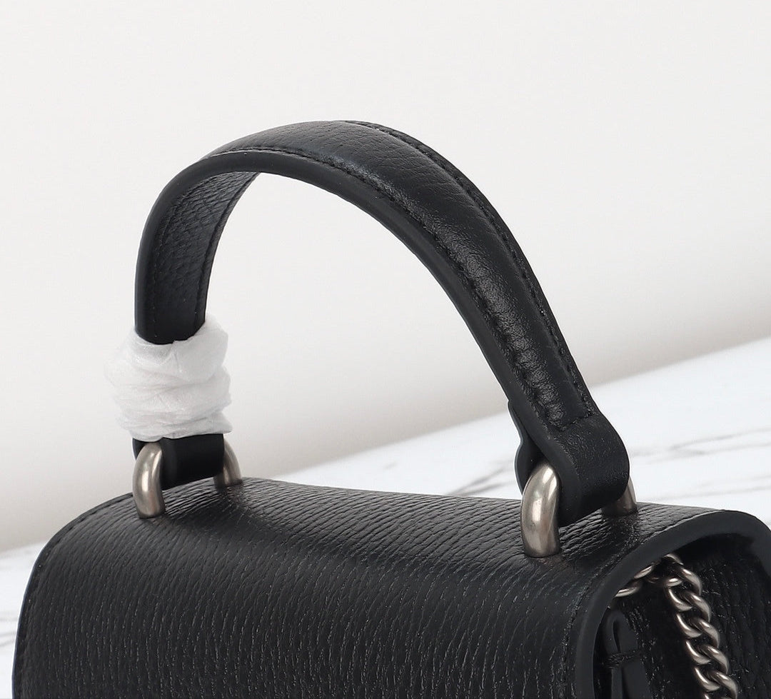 Gucci Dionysus Mini en Cuero Negro y Cristales – Lujo Artesanal y Brillo Sofisticado