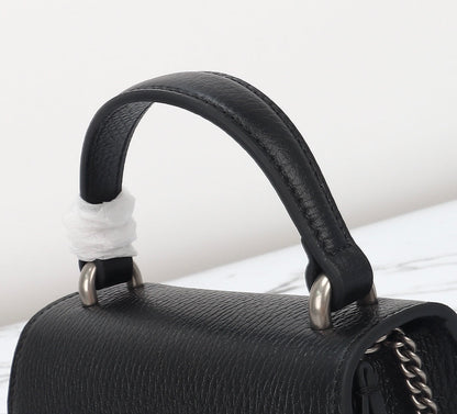 Gucci Dionysus Mini en Cuero Negro y Cristales – Lujo Artesanal y Brillo Sofisticado