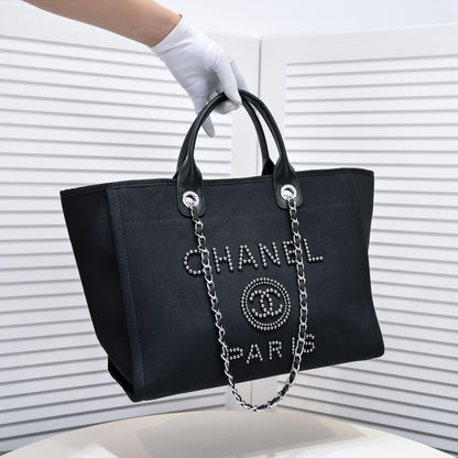 CHANEL Deauville Tote Bag with Pearls color Negro | Delicada y Sofisticada