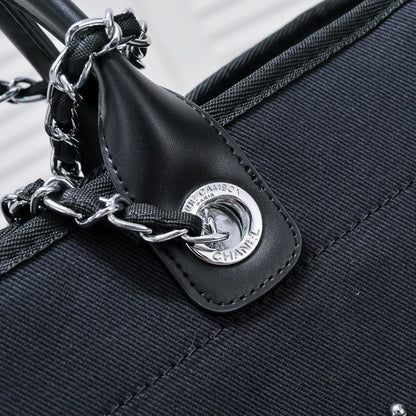 CHANEL Deauville Tote Bag with Pearls color Negro | Delicada y Sofisticada