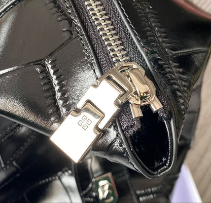 Bolso Givenchy Antigona Lock Soft – Edición de Alta Costura en Cuero de Becerro