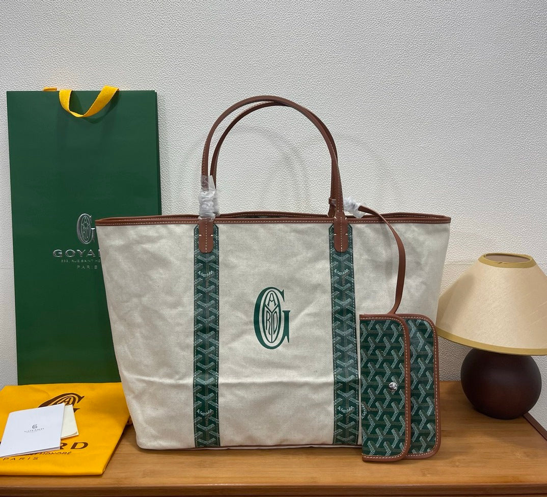 Goyard Saint Louis Tote Bag Blanca con Monograma – Espacio, Estilo y Exclusividad