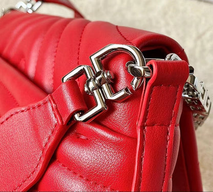 Bolso Givenchy 4G Chain – Cuero Acolchado Negro con Cadena