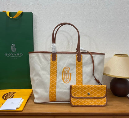 Goyard Saint Louis Tote Bag Blanca con Monograma – Espacio, Estilo y Exclusividad