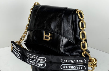 Balenciaga Crush Chain Bag Negra – Poder Urbano y Lujo Contemporáneo