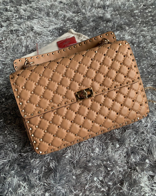 Bolso Valentino Garavani Rockstud Spike Large – Soft Noisette