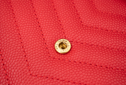 YSL Flap Wallet en Color Rojo | Elegancia y Confianza