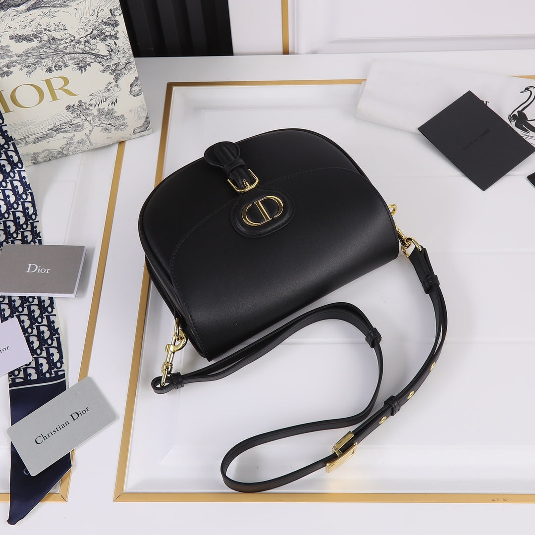 Dior Bobby Bag Small Color Negro | Elegante y Moderno