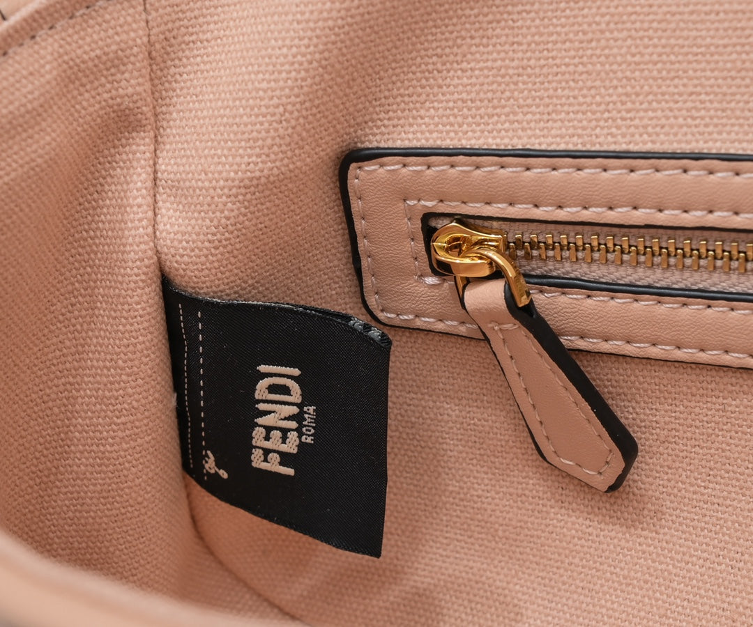 Fendi Baguette Clasico Color Rosado Suave | Elegante y Clásico