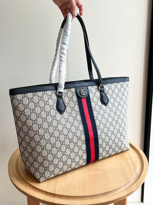 GUCCI GG Supreme Ophidia Shopping Tote color Azul | Estilo Clásico y Toques Modernos
