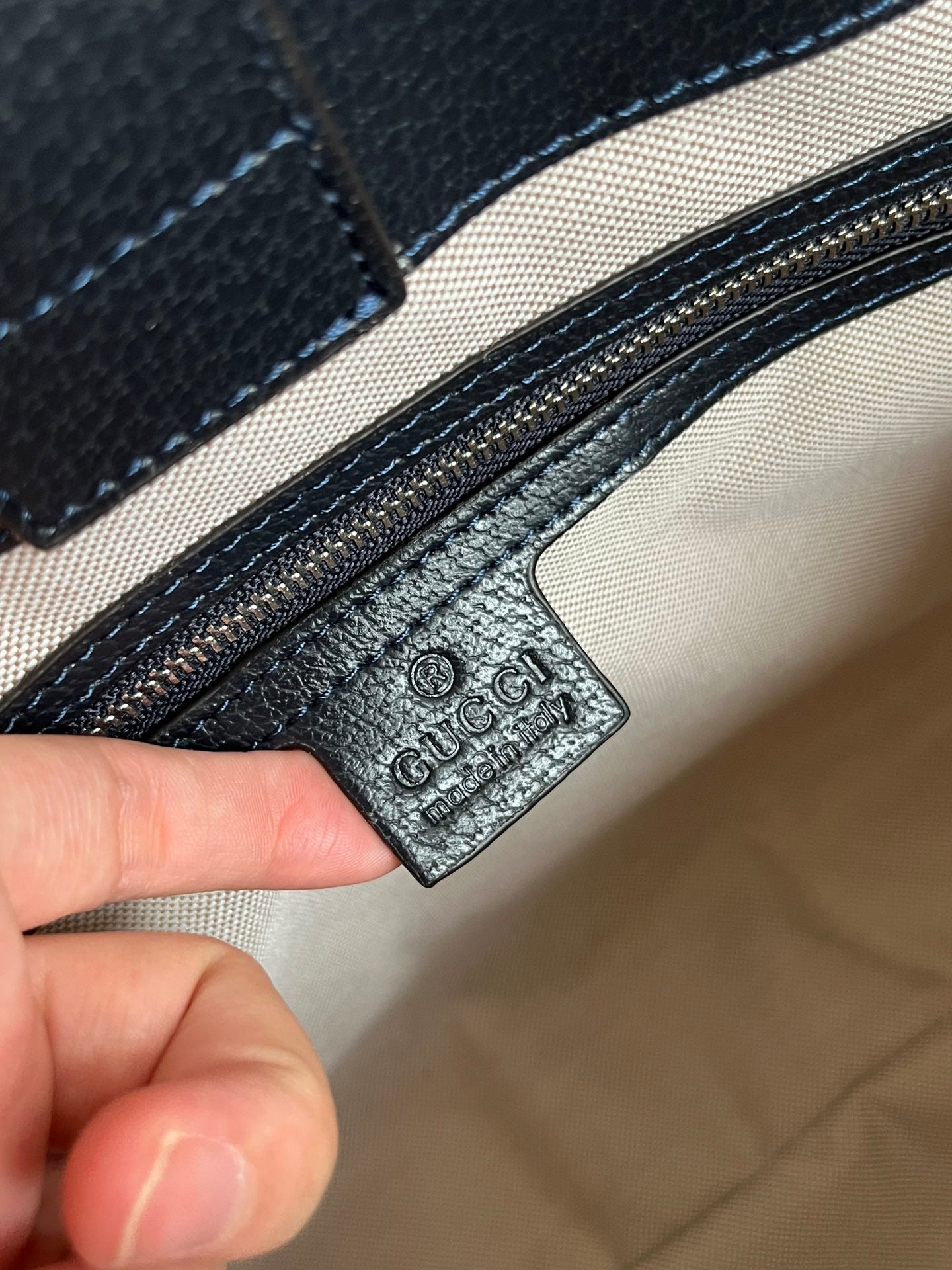 GUCCI GG Supreme Ophidia Shopping Tote color Azul | Estilo Clásico y Toques Modernos