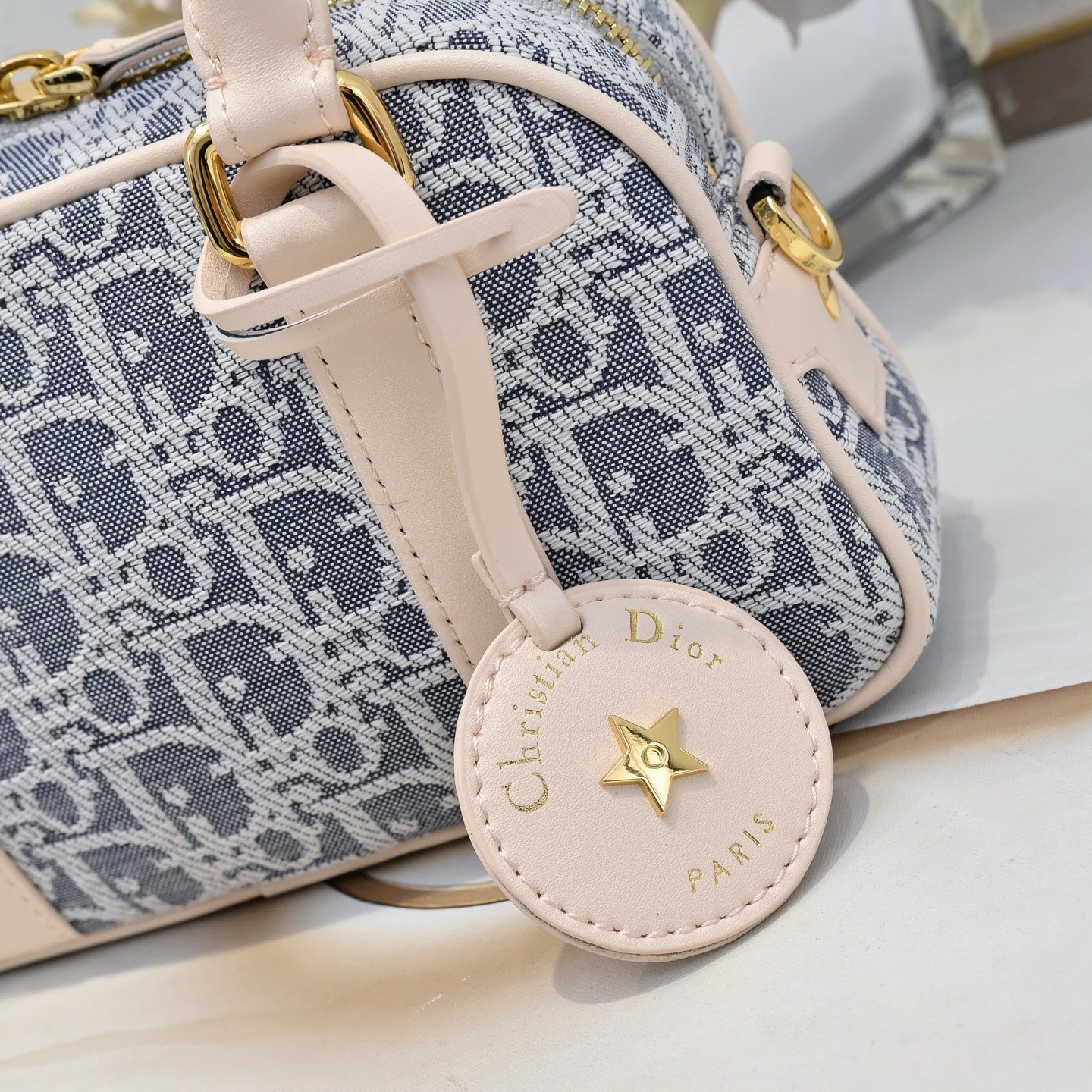 Dior D-Vibe Bowling Bag Small Color Oblique Azul Grisáceo | Deportivo y Elegante